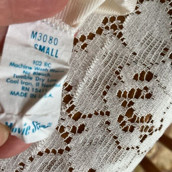 Vintage Movie Star Ivory Lace Maxi Half Slip Size Small USA 🇺🇸 Made - Picture 8 of 13